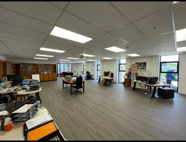 INDUSTRIAL PROPERTY TO RENT IN SAMRAND BUSINESS PARK